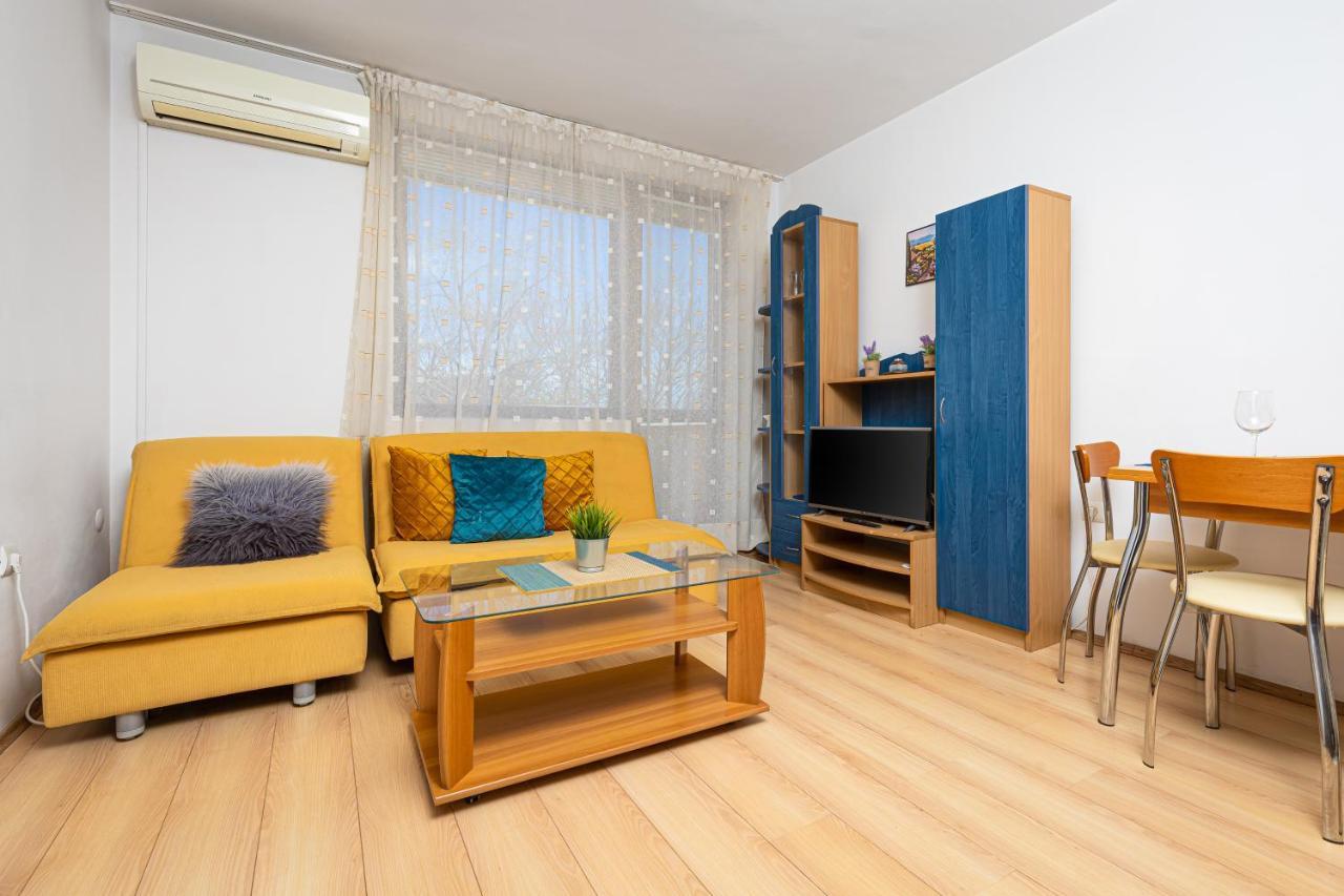 Lovely 1Bd Apartment Close To The Summer Theatre Plovdiv Exterior foto